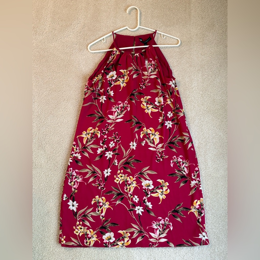 NWT White House‎ Black Market Red Halter Sundress - Size: Medium